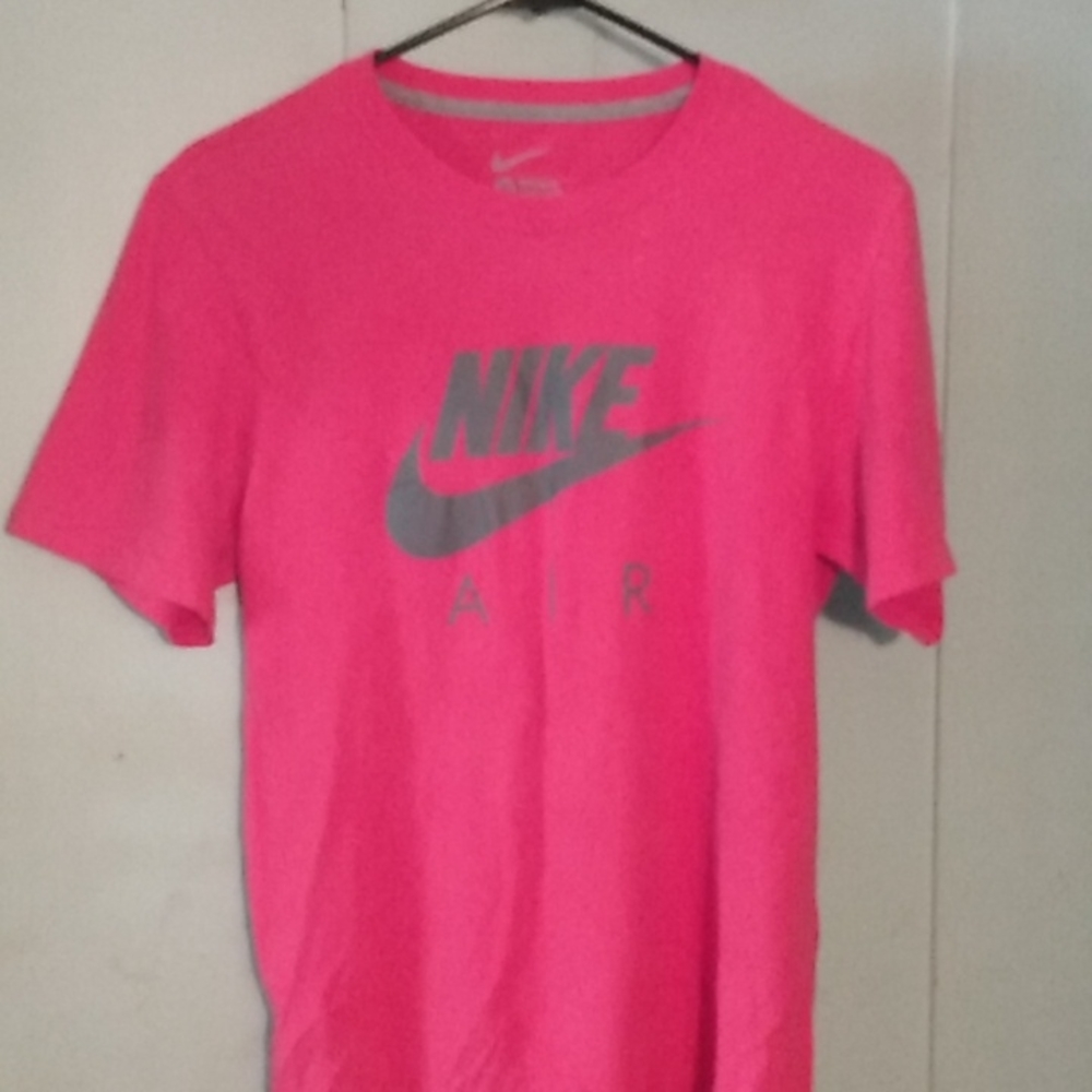 Men's Nike tee